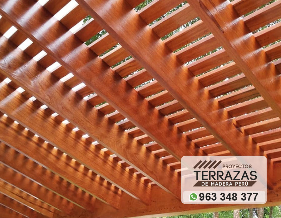 techo sol y sombra, techo de madera, estructura de madera, techos de madera, listones de madera, escalera de madera, parantes de madera, madera caoba, machihembrado, acabados en madera, acabado de madera, madera laqueada, madera barnizado, rejas de madera, madera flotante, columnas de madera, techos, madera, terrazas, terrazas de madera, proyectos de madera, proyectos, sol y sombra, sombra de madera