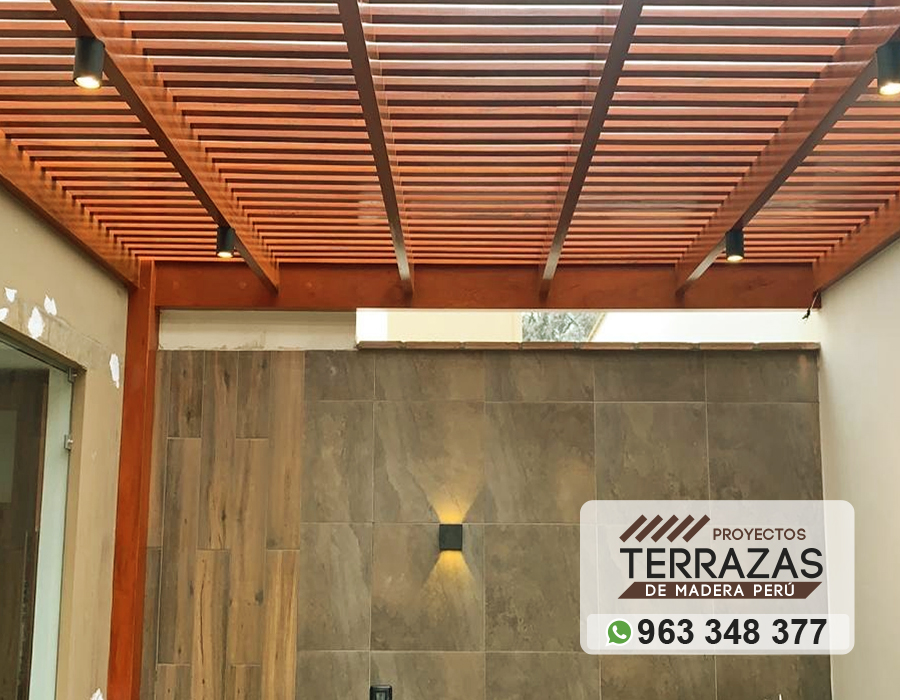 techo sol y sombra, techo de madera, estructura de madera, techos de madera, listones de madera, escalera de madera, parantes de madera, madera caoba, machihembrado, acabados en madera, acabado de madera, madera laqueada, madera barnizado, rejas de madera, madera flotante, columnas de madera, techos, madera, terrazas, terrazas de madera, proyectos de madera, proyectos, sol y sombra, sombra de madera